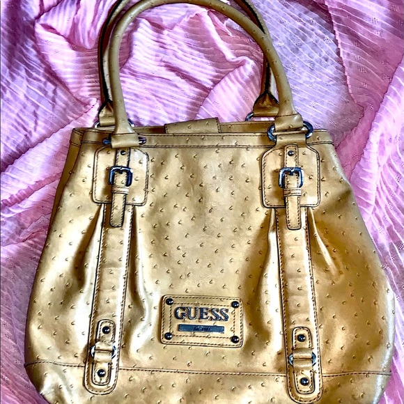 Guess purse - Picture 2 of 5